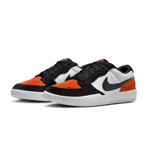 Nike Sb Force 58 - White/ Black / Cosmic Clay / White