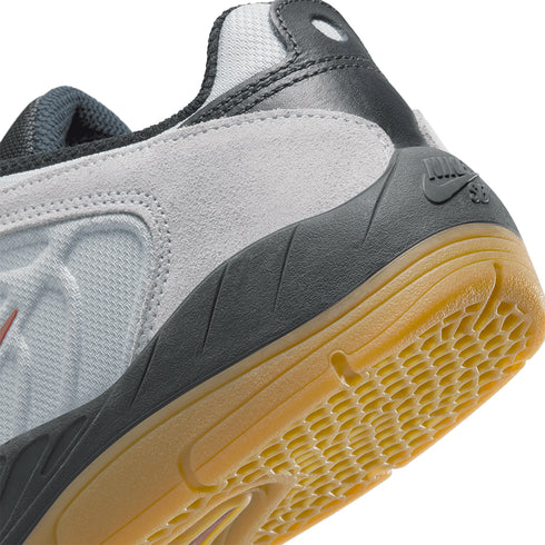 Nike Sb Vertebrae - Light Smoke Grey / Dark Team Red