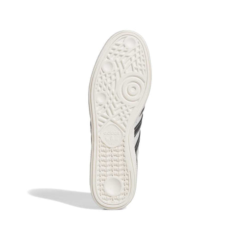 Adidas Busenitz - Crystal White / Core Black / Off White - Streetart.fr