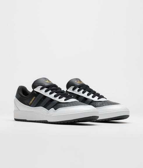 Adidas Tyshawn II - Core Black / Carbon / Cloud White - Streetart.fr