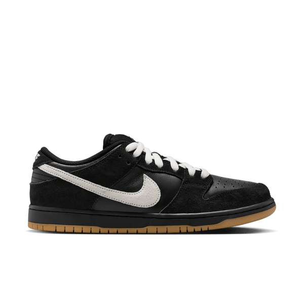 Nike SB Dunk Low Pro - Black / White / Black -Gum Light Brown — chaussures
