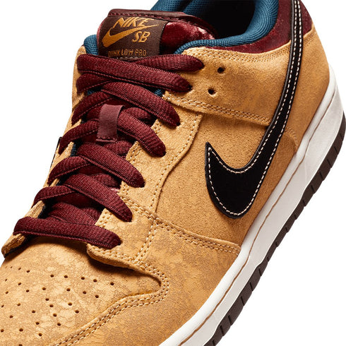 Nike Sb Dunk Low Pro Cinema Celestial Gold / Black - Dark Team Red - Streetart.fr