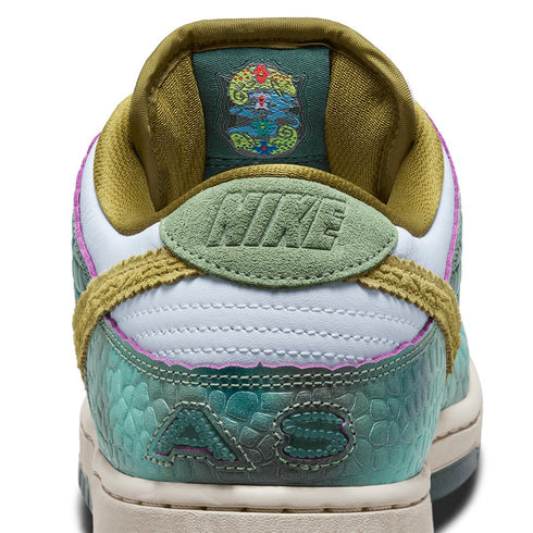 Nike Sb Dunk Low Pro Qs Alexis Sablone - Oil Green / Desert Moss - White - Streetart.fr