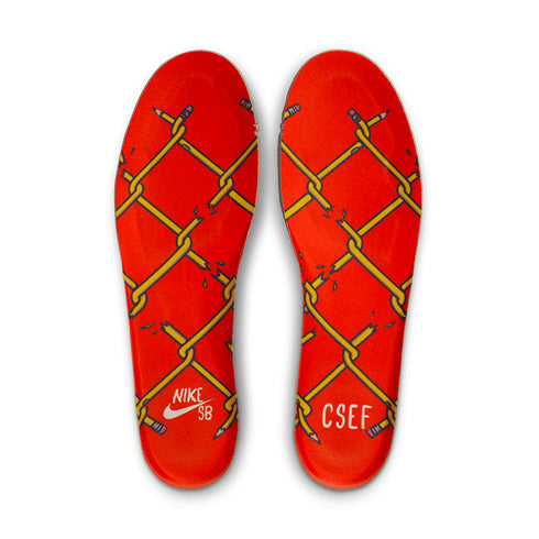 Nike Sb Dunk Low Pro Qs CSEF Summit White / Black - White - Iron Grey - Streetart.fr