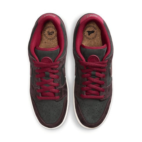 Nike Sb Dunk Low Pro Qs Riot Skateshop Mahogany / Dark Beetroot - Team Red - Streetart.fr