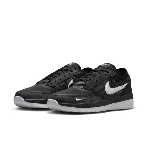 Nike SB - Ps8 Black / White / Black / White - Streetart.fr