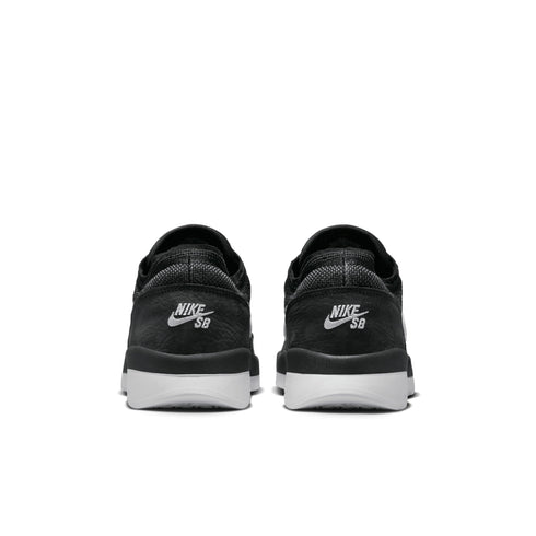 Nike SB - Ps8 Black / White / Black / White - Streetart.fr
