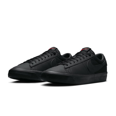 Nike Sb Zoom Blazer Low Pro Gt Iso Black / Black - Black - Black - Streetart.fr