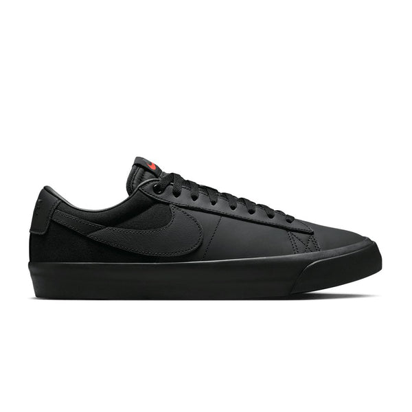 Nike Sb Zoom Blazer Low Pro Gt Iso Black / Black - Black - Black - Streetart.fr