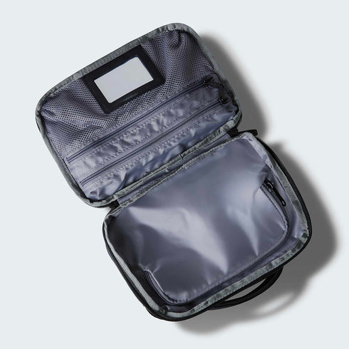 The North Face Base Camp Voyager Toiletry Kit - Tnf Black / Asphalt Grey