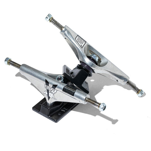 Venture X Riot Truck Team 5.6 Hi - Streetart.fr