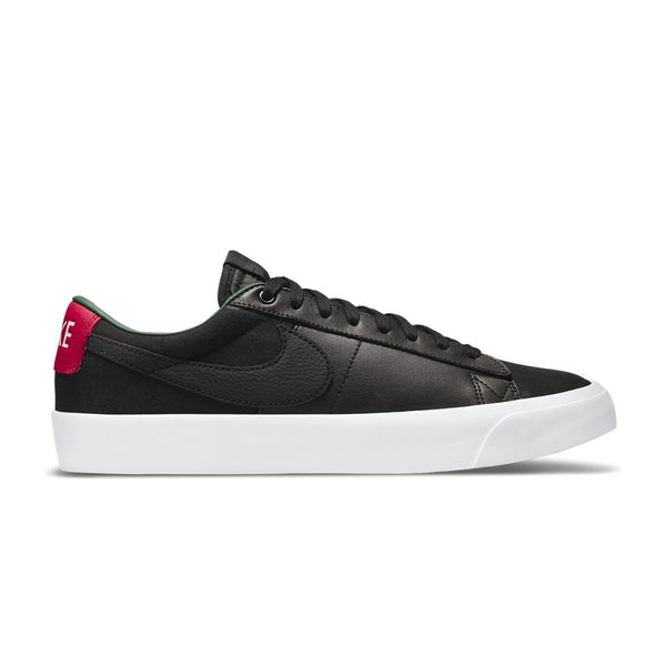 Nike Sb Zoom Blazer Low Pro Gt Premium Chaussures - Black/Black-Varsity Red-Fir - Streetart.fr