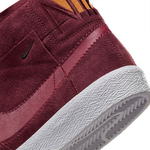 Nike Sb Zoom Blazer Mid Night Maroon / Rosewood / Night Maroon / White - Streetart.fr